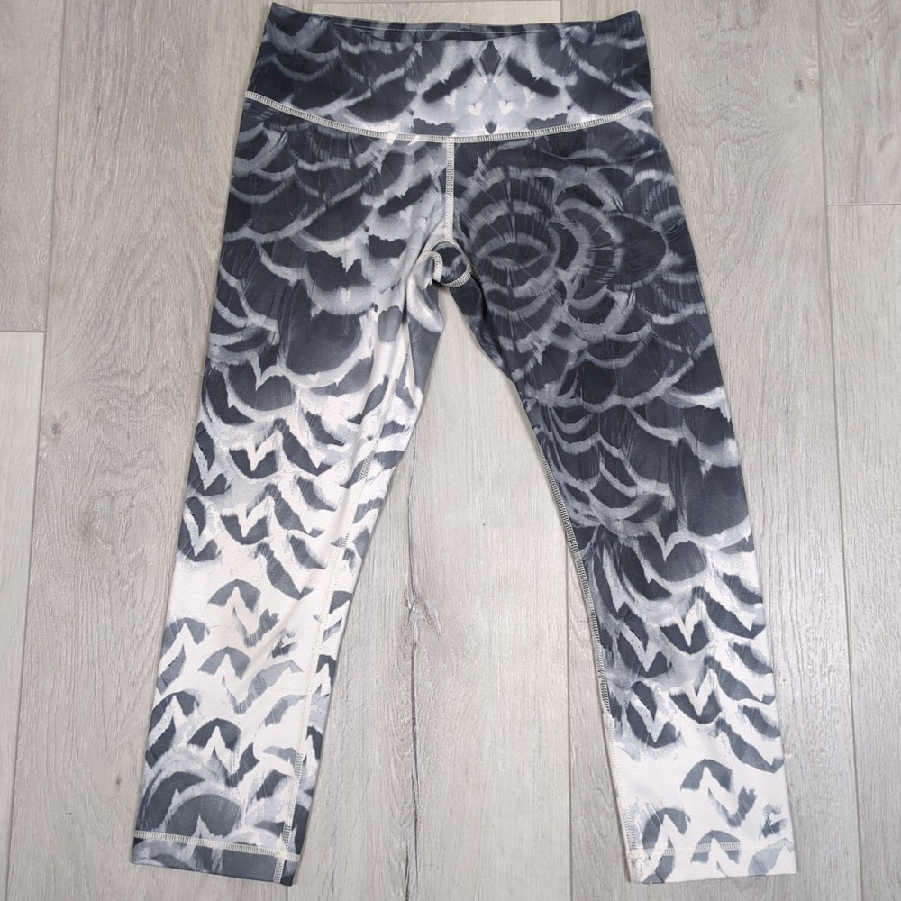 Lululemon Wunder Under Leggings Womens 6 Black White Gray Tie Dye Cropped Yoga